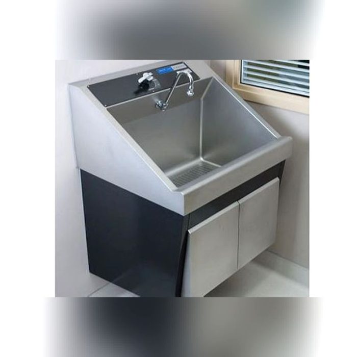 2-Station Surgical Sink 3