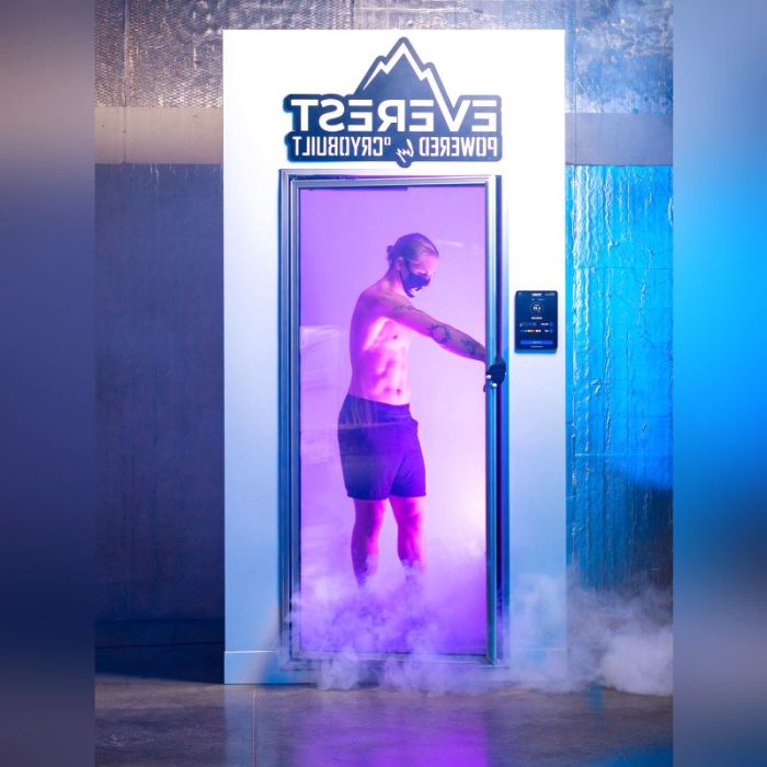 Cryotherapy Cabin 4