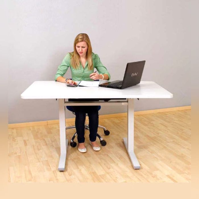 Height-Adjustable Ergotherapy Table 5