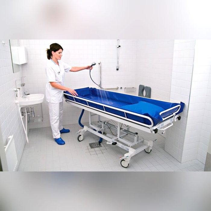 Height-Adjustable Shower Trolley 1