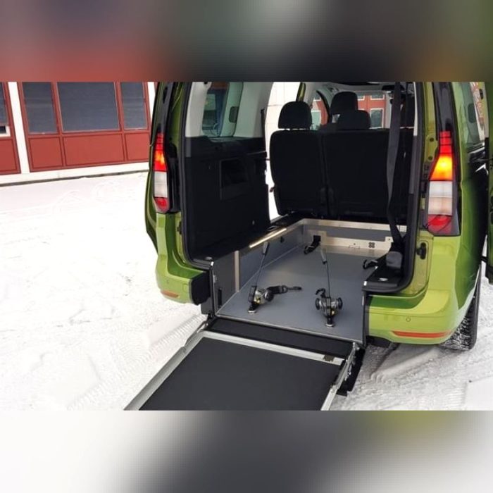 Minivan Wheelchair Accessible Vehicle 4